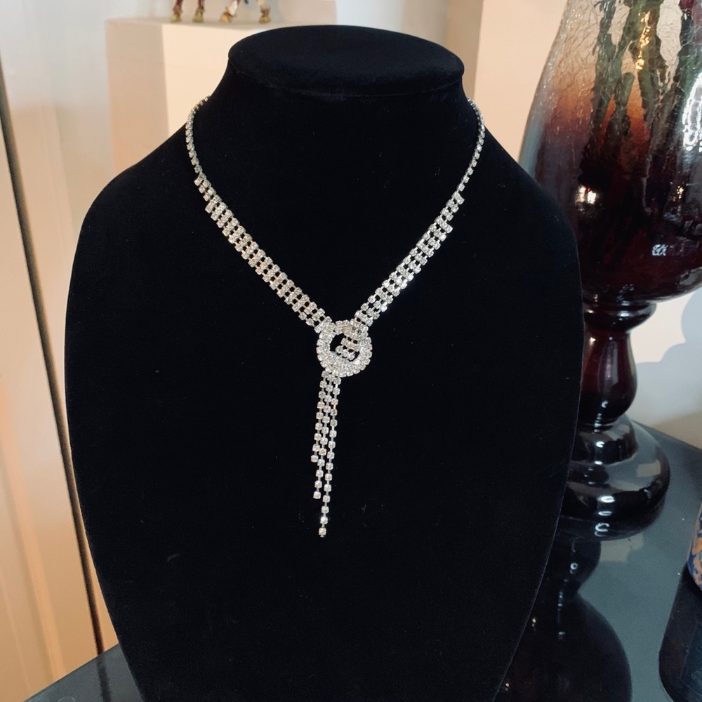 Special occasion faux diamond necklace🤍